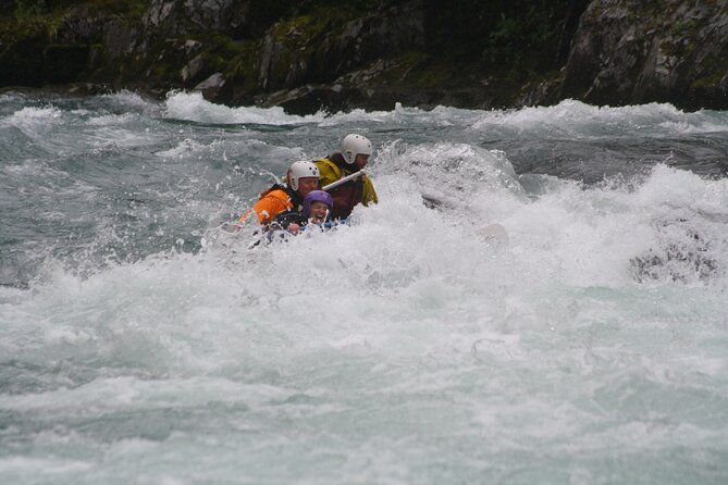 half-day-two-canyon-six-mile-creek-whitewater-rafting-2