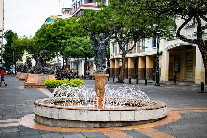 half-day-walking-tour-of-guayaquil-pearl-of-the-pacific
