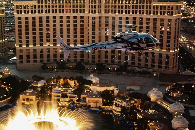 helicopter-flight-of-the-las-vegas-strip-with-eiffel-tower-dinner