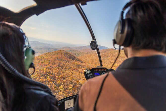 helicopter-ride-in-smoky-mountain-sevierville-great-smoky-tour