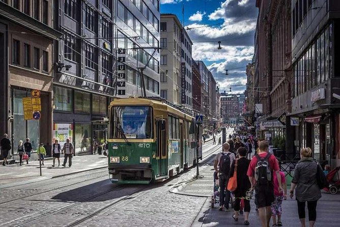 helsinki-walking-tour-with-private-professional-guide