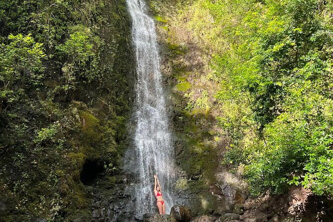 hike-to-connect-with-nature-and-a-power-of-a-huge-waterfall-2