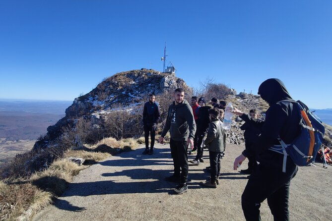 hiking-hike-toru-klek