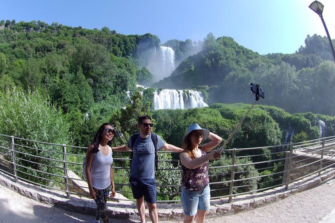 hiking-the-highest-waterfall-in-eu-hike-rome-2