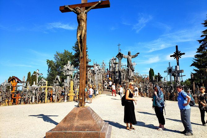 hill-of-crosses-2-countries-in-1-day