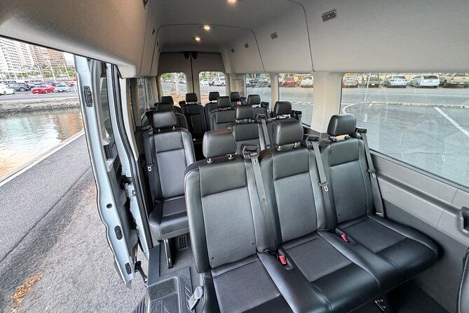 honolulu-private-transfer-to-airport-port-hotel-1-12-passengers