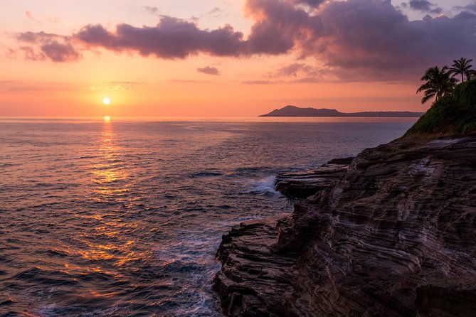 honolulu-sea-cliff-with-sunset-photo-adventure