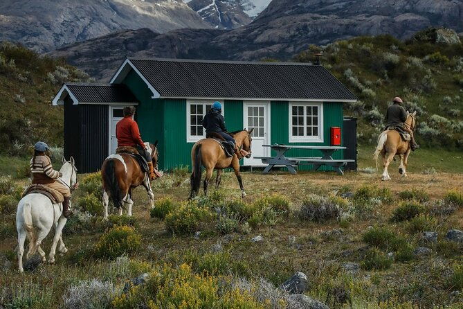 horse-back-riding-expedition