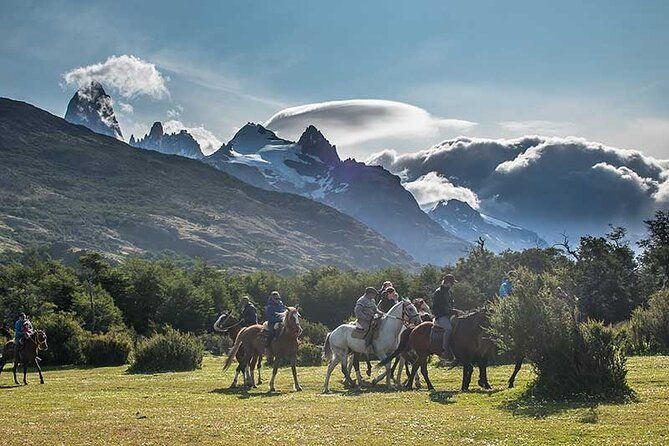 horseback-riding-at-estancia-bonanza