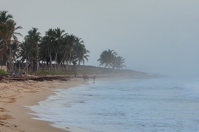 horseback-riding-at-sunrise-on-the-beach-of-punta-cana
