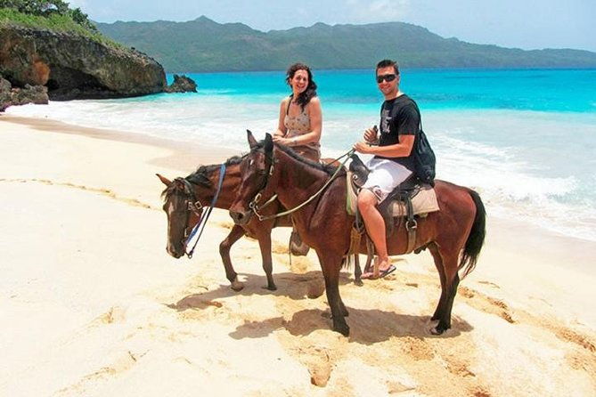 horseback-riding-on-the-beach-in-punta-cana-one-hour