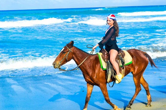 horseback-riding-tour-uvero-alto-beach-punta-cana