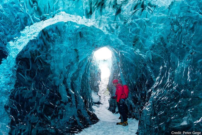 iceland-see-experience-it-all-in-9-days-1st-class-custom-tours