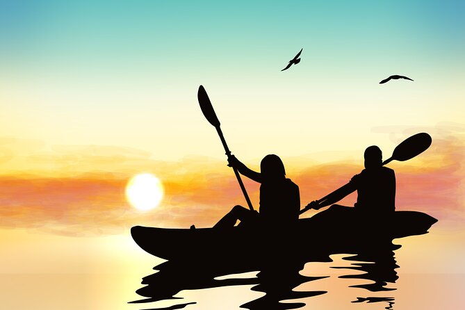 illuminated-night-kayaking-at-the-elysian-resort