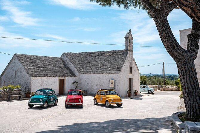 in-valle-ditria-on-a-vintage-fiat-500-photo-quest-tour