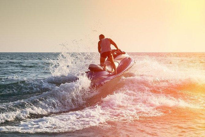 individual-jet-ski-in-playa-chica-2