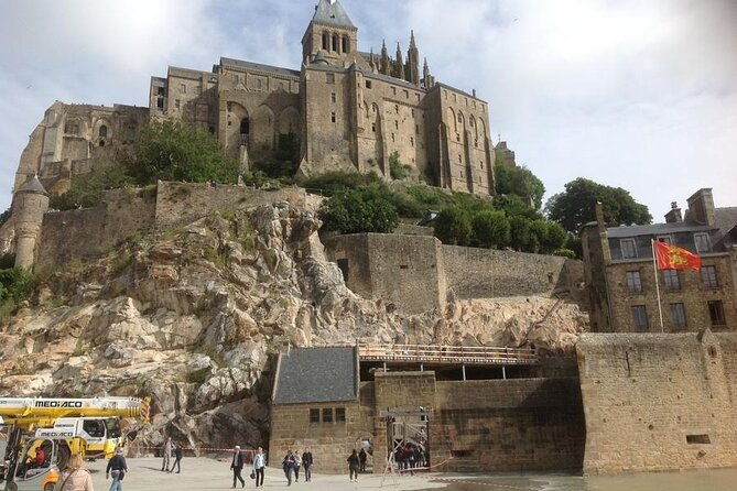 individual-round-transfer-to-mont-saint-michelle-from-le-havre