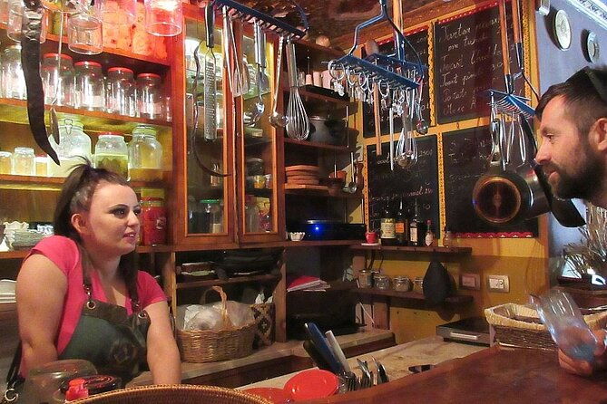 inside-tirana-walking-tour-2