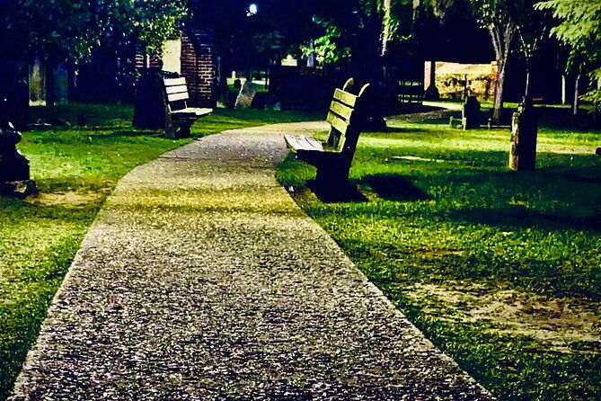 interactive-paranormal-ghost-walking-tour-in-savannah-georgia