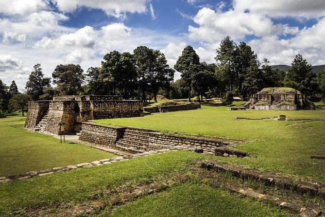iximche-ruins-and-antigua-city-tour-from-guatemala-city