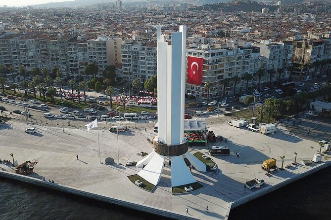 izmir-city-tour-with-kordonboyu-republic-square-konak-square-clock-tower-kemeralti-bazaar-and-karsiyaka