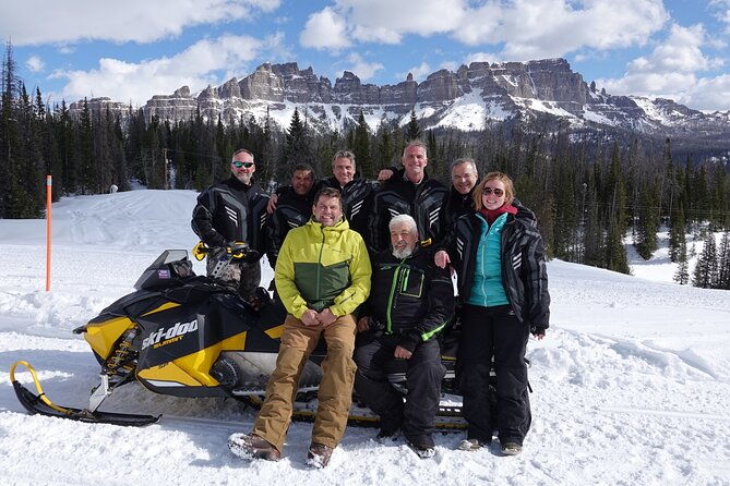 jackson-hole-full-day-dog-sledding-and-snowmobiling-combo-trip