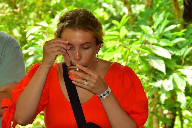 jungle-horseback-riding-chocolate-experience