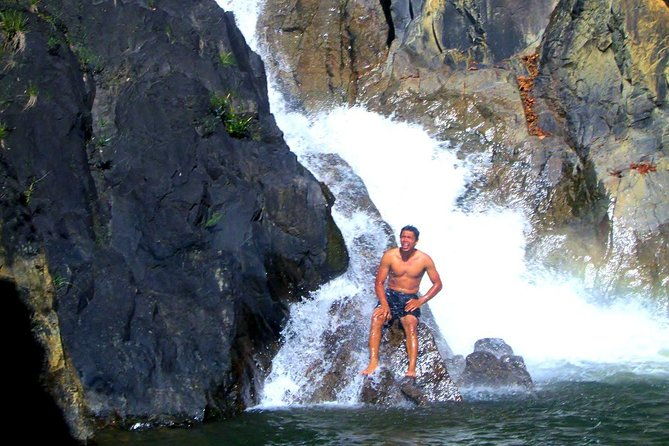 jungle-pontoon-waterfall-adventure-tour