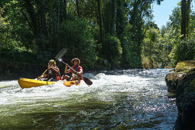 kayak-tour-i-descent-of-the-river-lima-in-kayak