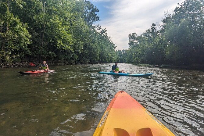 kayaking-on-the-roanoke-river