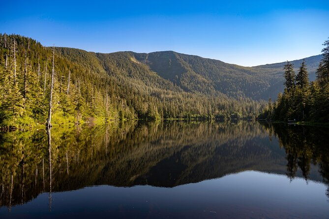 ketchikan-mountain-lake-trek-to-avalanche-chute