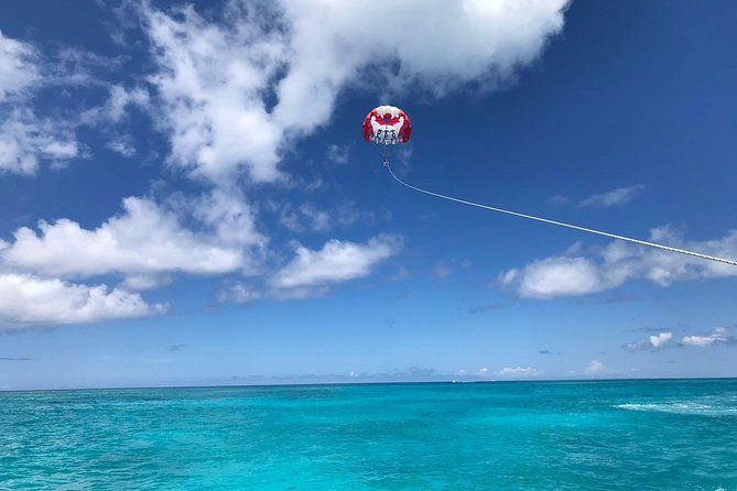 key-to-the-sea-parasailing-private-charter