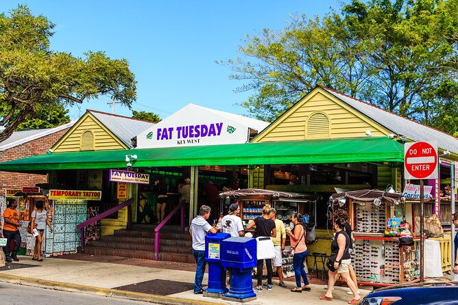 key-west-haunted-pub-crawl-walking-tour
