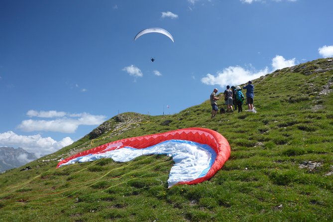 klosters-tandem-paragliding-flight-from-gotschna