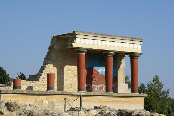 knossos-palace-and-old-pottery-village-in-the-mountains-luxury-adventure
