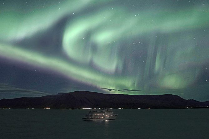 kopar-fine-dining-dinner-and-northern-lights-cruise-from-reykjavik-2