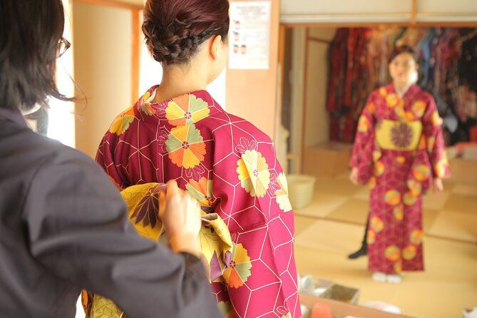 kyoto-kiyomizu-dera-temple-3-minute-walk-to-kimono-plan