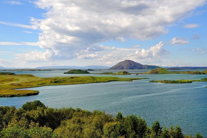 lake-myvatn-and-godafoss-shore-excursion-3