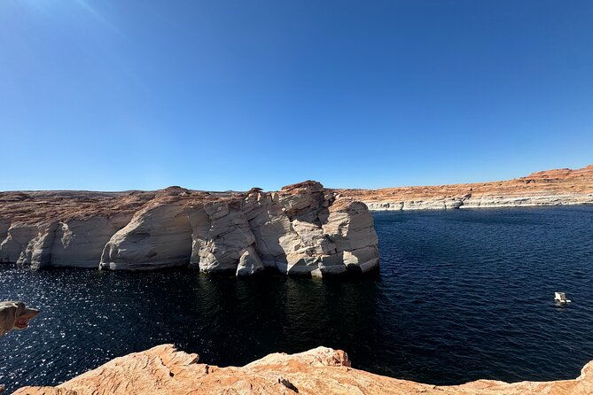 lake-powell-guided-kayak-and-water-antelope-canyon-tour