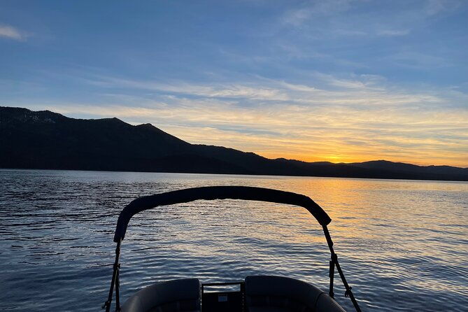 lake-tahoe-luxury-pontoon-boat-rental-captain-cost-not-included-2