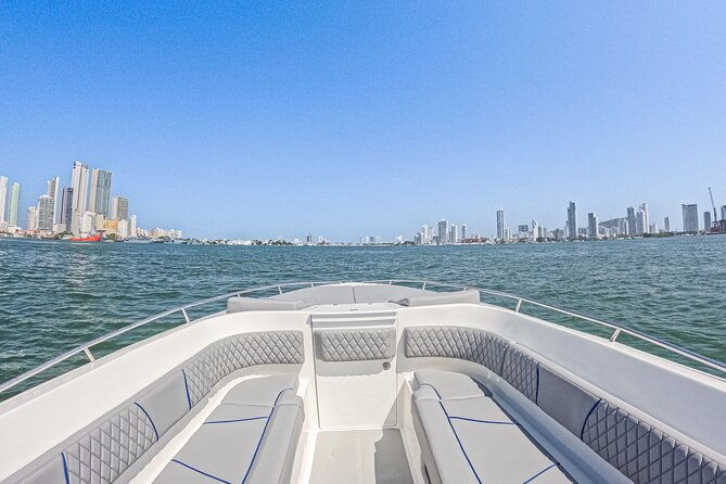 large-boat-rental-in-cartagena-de-indias
