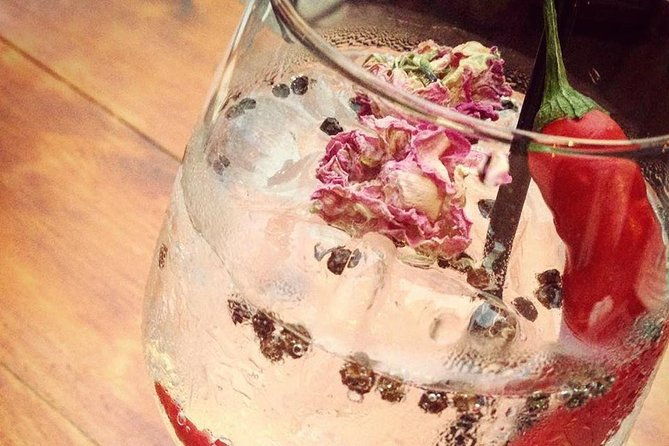 larnaca-shake-n-make-cypriot-flavours-cocktail-making-class-3hrs-2