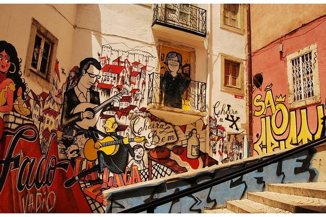 lisbon-street-art-private-tuk-tuk-tour-with-pickup-2