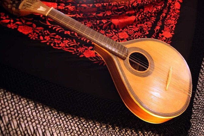 live-fado-show-with-traditional-dinner-and-lisbon-by-night