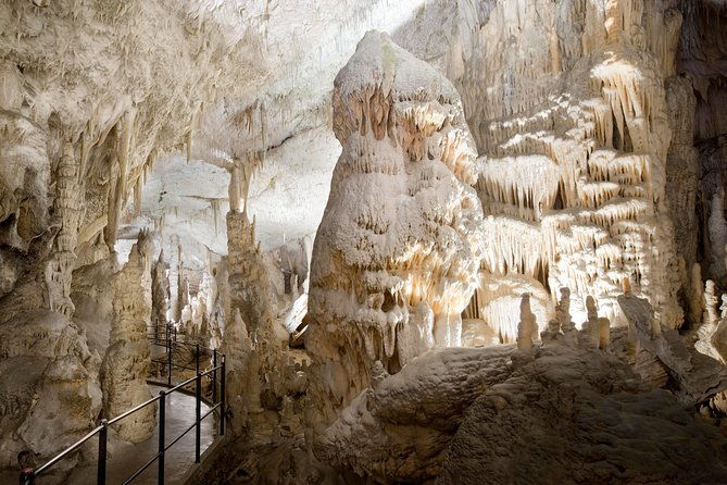 ljubljana-with-postojna-cave-and-predjama-castle-smal-group-tour-from-zagreb