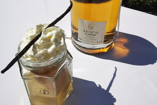 lunch-with-champagne-ratafia-champenois
