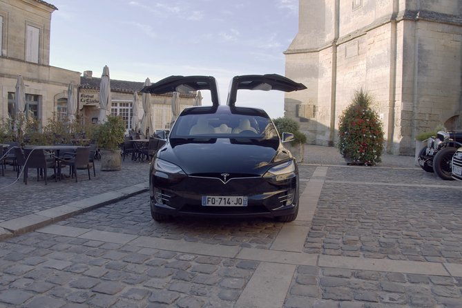 luxurious-full-day-bordeaux-wine-tour-in-a-tesla