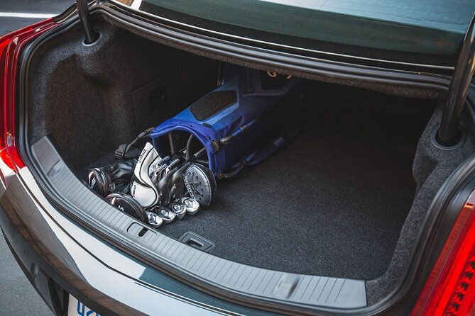 luxury-car-arrival-from-milwaukee-airport-mke-to-milwaukee-city