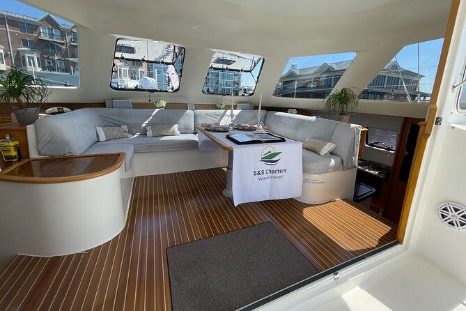 luxury-catamaran-private-tour-baltimore-harbor-2