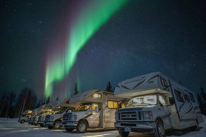 luxury-motorhome-aurora-chasing-tour-small-group-and-private